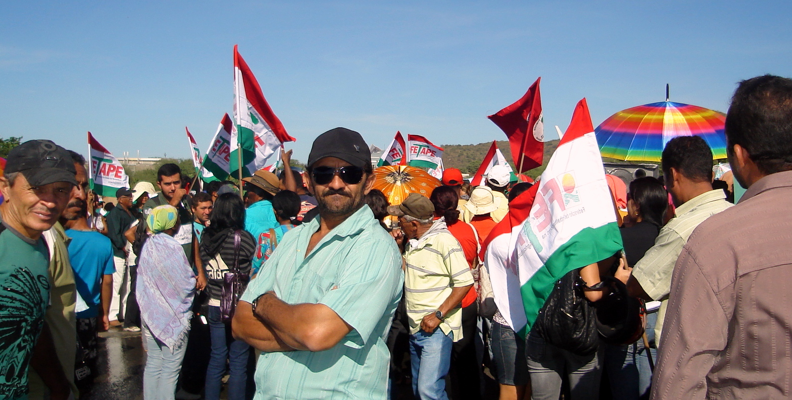 PROTESTO: Agricultores bloqueiam BR e denunciam caos no campo