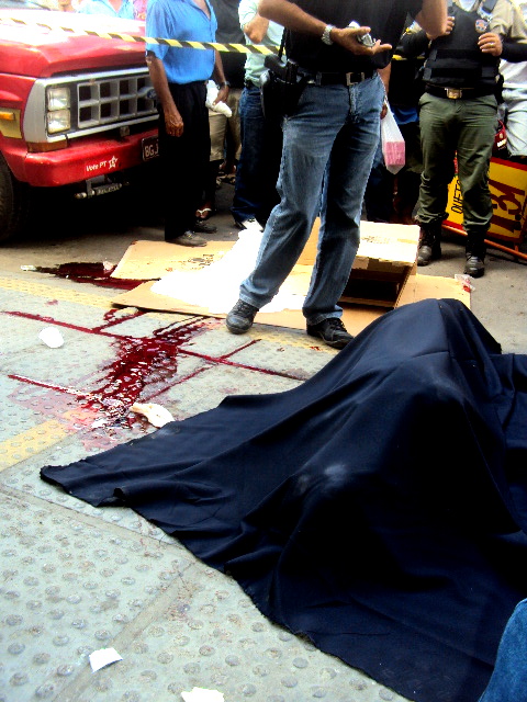 VIOLÊNCIA: Jovem é assassinado com tiro na cabeça no centro de ST nesta segunda
