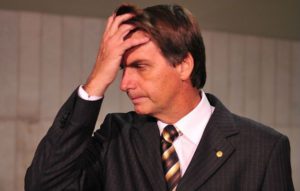 Bolsonaro leva uma ovada no peito no interior de São Paulo