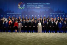 Líderes e representantes em primeira cúpula humanitária mundial da ONU, em Istambul. 23/05/2016 Kayhan Ozer/Presidential Palace/Handout via REUTERS