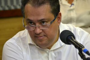 Sebastião rechaça adesão do PR a Bolsonaro