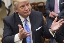 Trump diz que fim do acordo nuclear é 'possibilidade real'