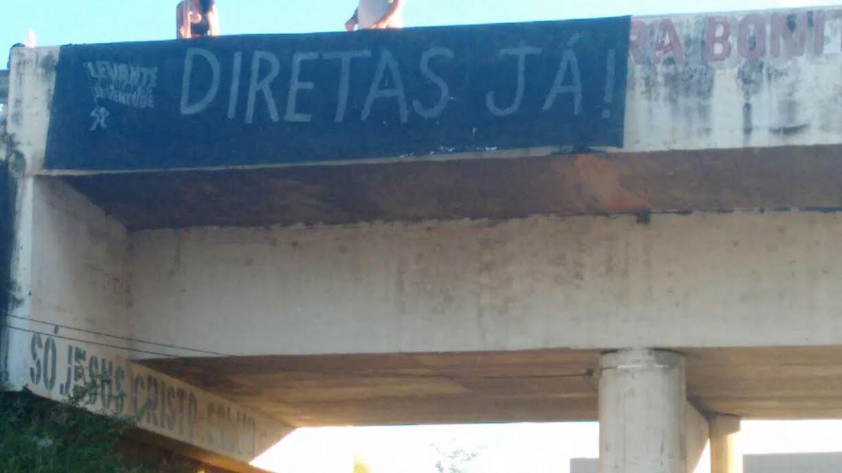 Jovens lançam o 'Diretas Já' nas ruas de Serra Talhada