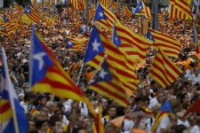 Tribunal barra segunda lei ligada a referendo da Catalunha