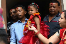 Nepal designa como 'deusa viva' uma menina de 3 anos
