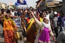 Manifestações de castas inferiores deixam mortos