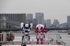 Tóquio batiza mascotes das Olimpíadas
