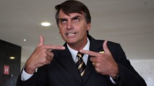 Bolsonaro ataca a Globo e dispara palavrões