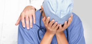 Médicos considerados 'petistas' são alvo de 'boicotes' nas redes