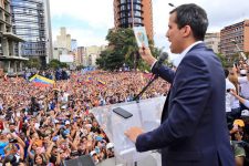 Potências europeias reconhecem Guaidó como presidente