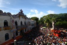 Carnaval vai render R$ 6,78 bilhões ao país