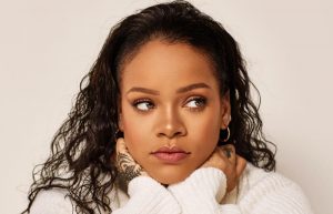 Rihanna é anunciada como a principal atração do Super Bowl