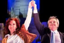 Pesquisas apontam vitória de Fernández e Kirchner