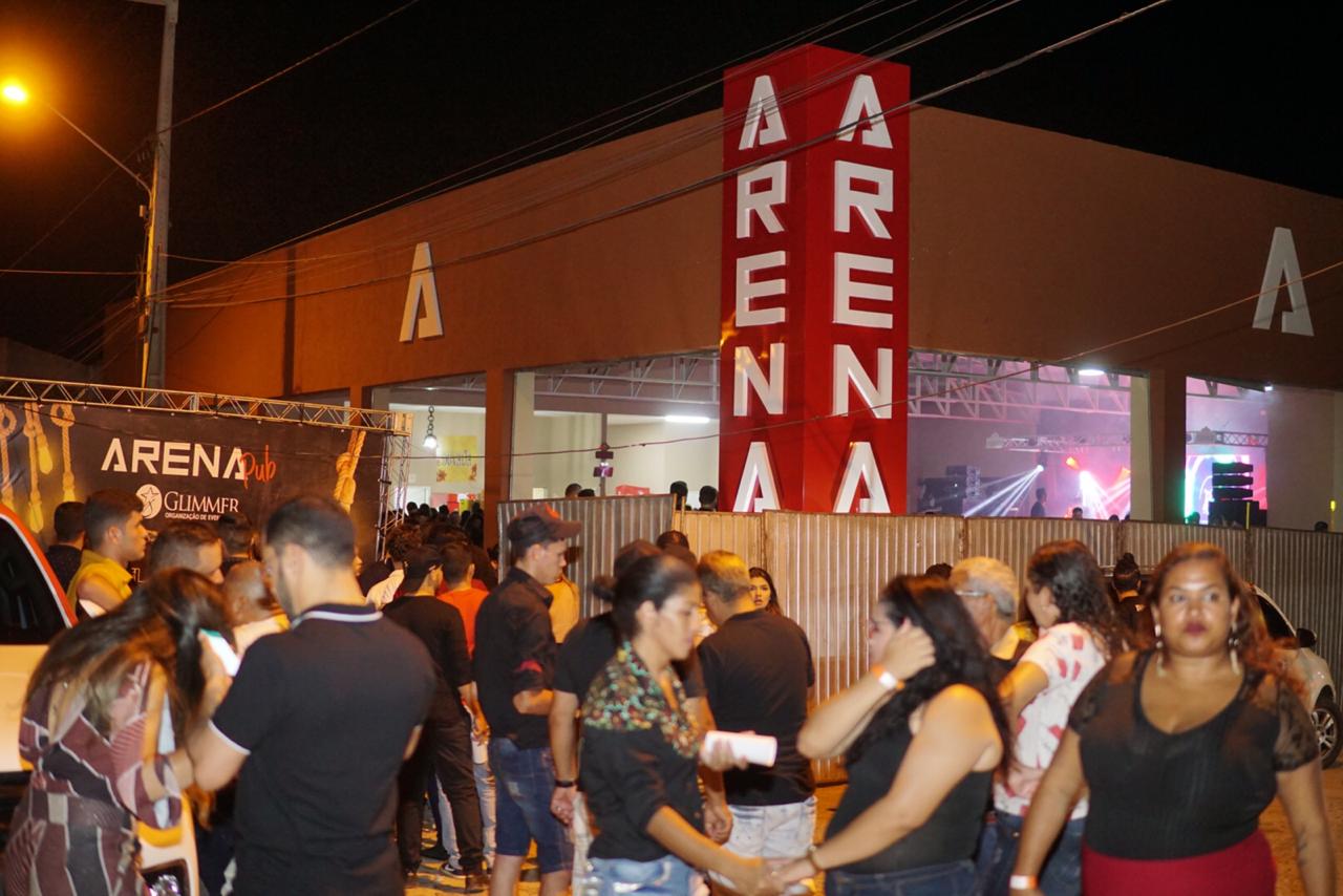 Inauguração do Arena Pub lota casa de shows em Serra Talhada