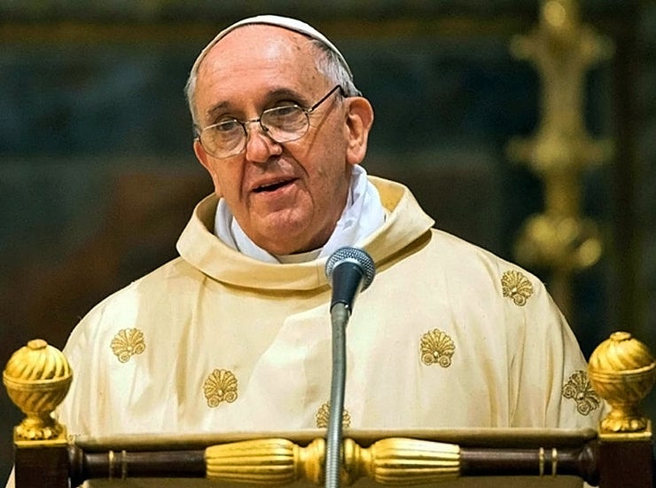 Mulheres trans “são filhas de Deus”, diz papa Francisco