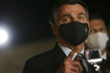 Bolsonaro afirma que Mandetta divulgou casos "fictícios"