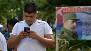 Cuba que criminaliza quem fala mal do governo nas redes sociais