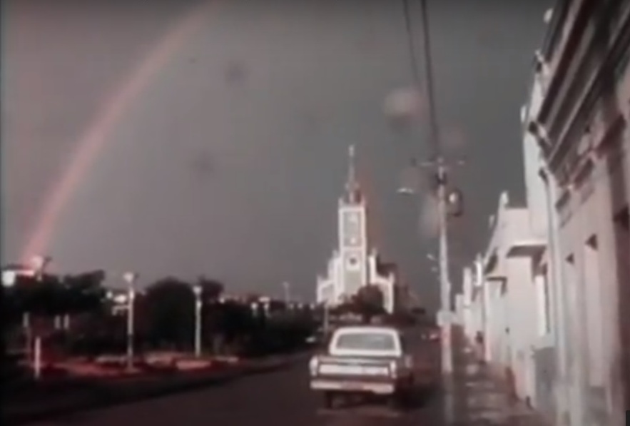 A Praça Sérgio Magalhães, em 1977, e a beleza do arco-íris