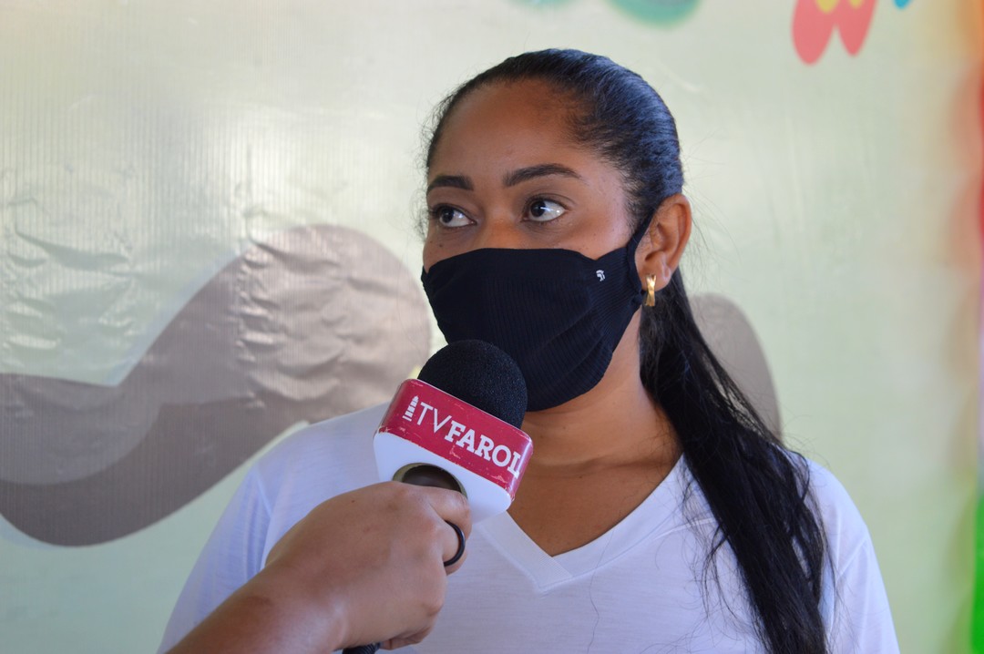 Emoção na vacinação de crianças contra Covid em ST