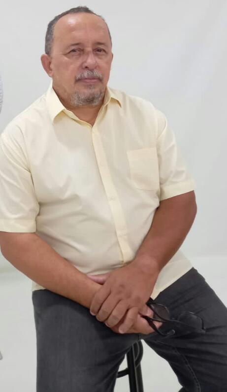 A simplicidade do poeta José Ferreira Júnior