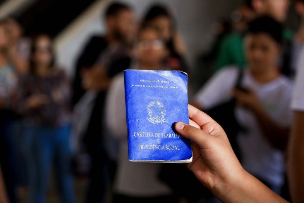 Trabalhadores dividem opiniões sobre geração de empregos em ST