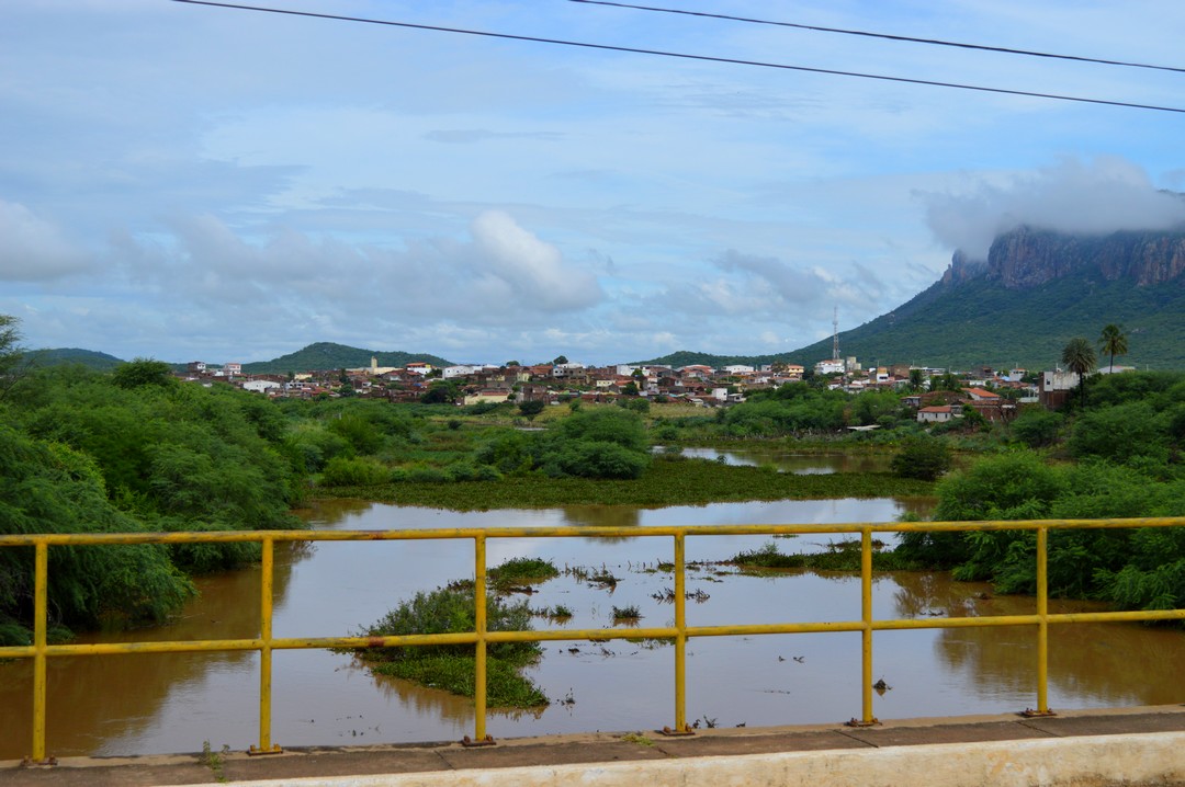 Chuva de 110 mm causa prejuízos em bairros de ST