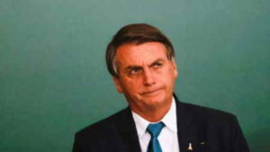 Pastor que organizou motociata de Bolsonaro recebeu R$ 5,7 mil
