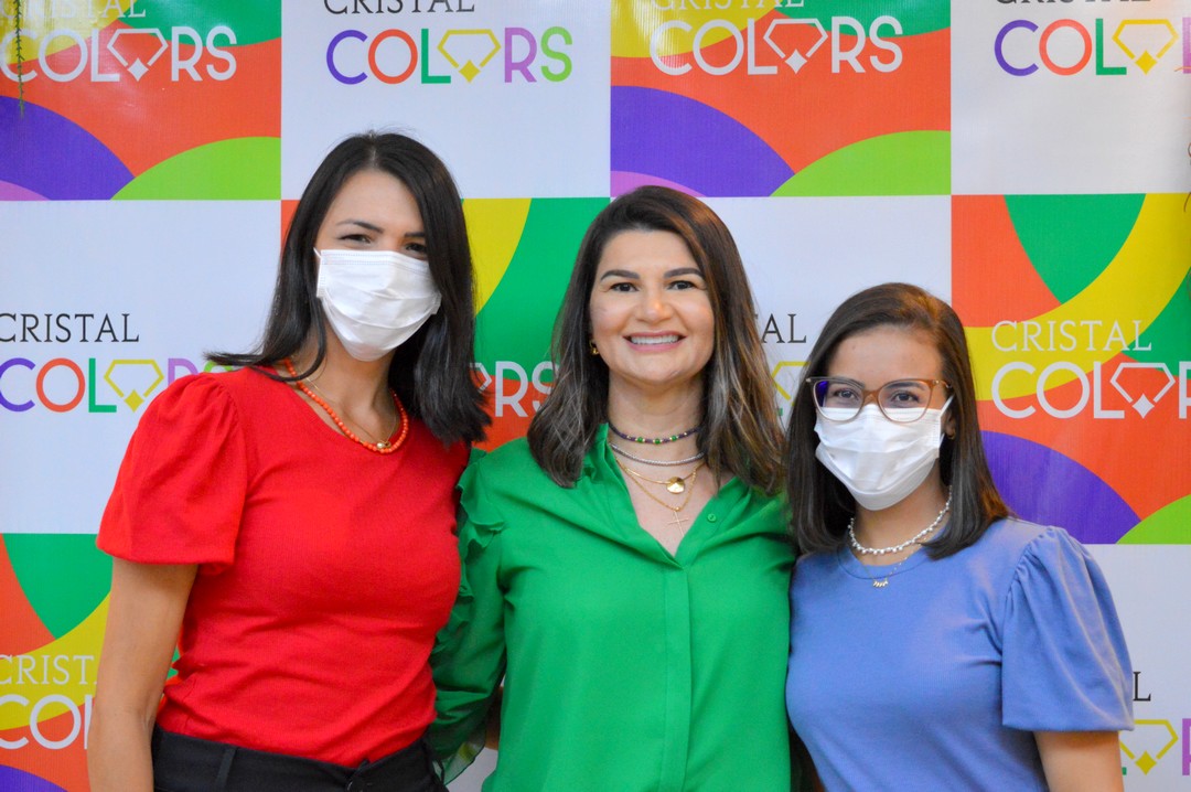 Coleção de joias Cristal Colors chega a Serra Talhada