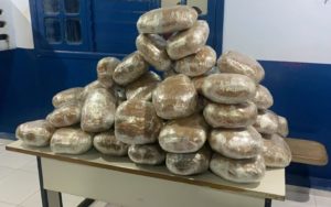 Traficante é preso com 66 Kg de maconha em ST
