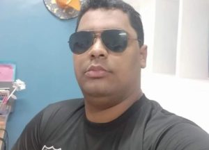 Homem dar o 'golpe do amor' em 10 vítimas