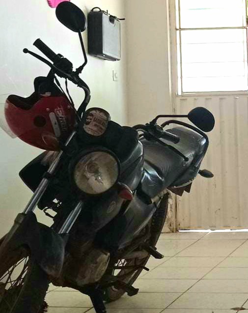 Mototaxista tem moto furtada em ST e se desespera