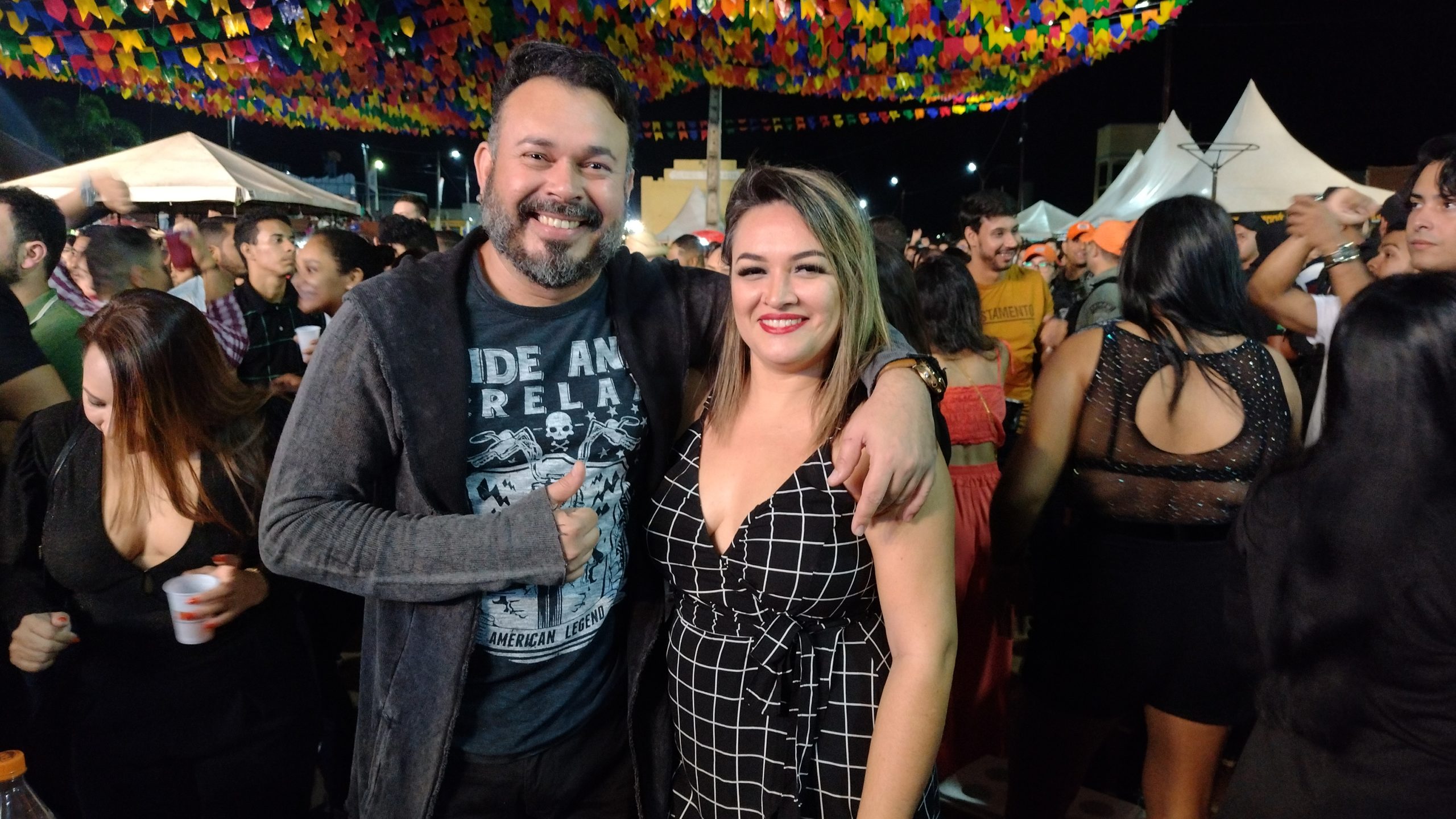 Primeira noite de shows no São João de ST agita Estação do Forró