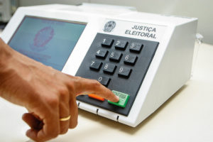 TRE-PE inicia processo de preparação das urnas eletrônicas