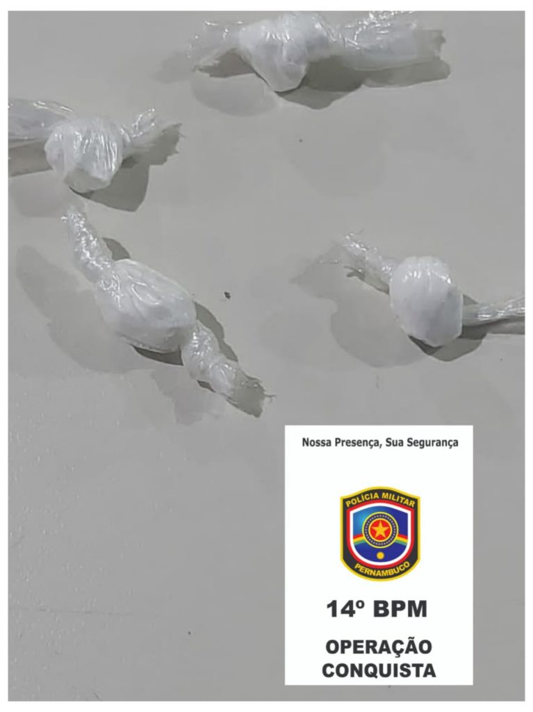 Perseguição durante blitz termina em acidente e apreensão de cocaína em ST