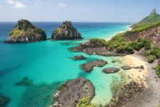 Embarcação naufraga a caminho de Noronha
