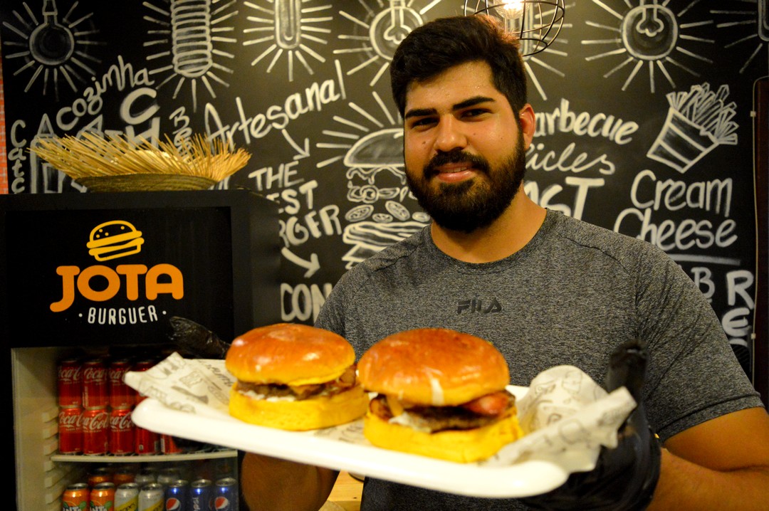 Jota Burguer proporciona experiência saborosa em ST
