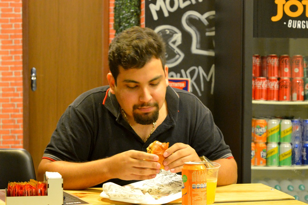 Jota Burguer proporciona experiência saborosa em ST