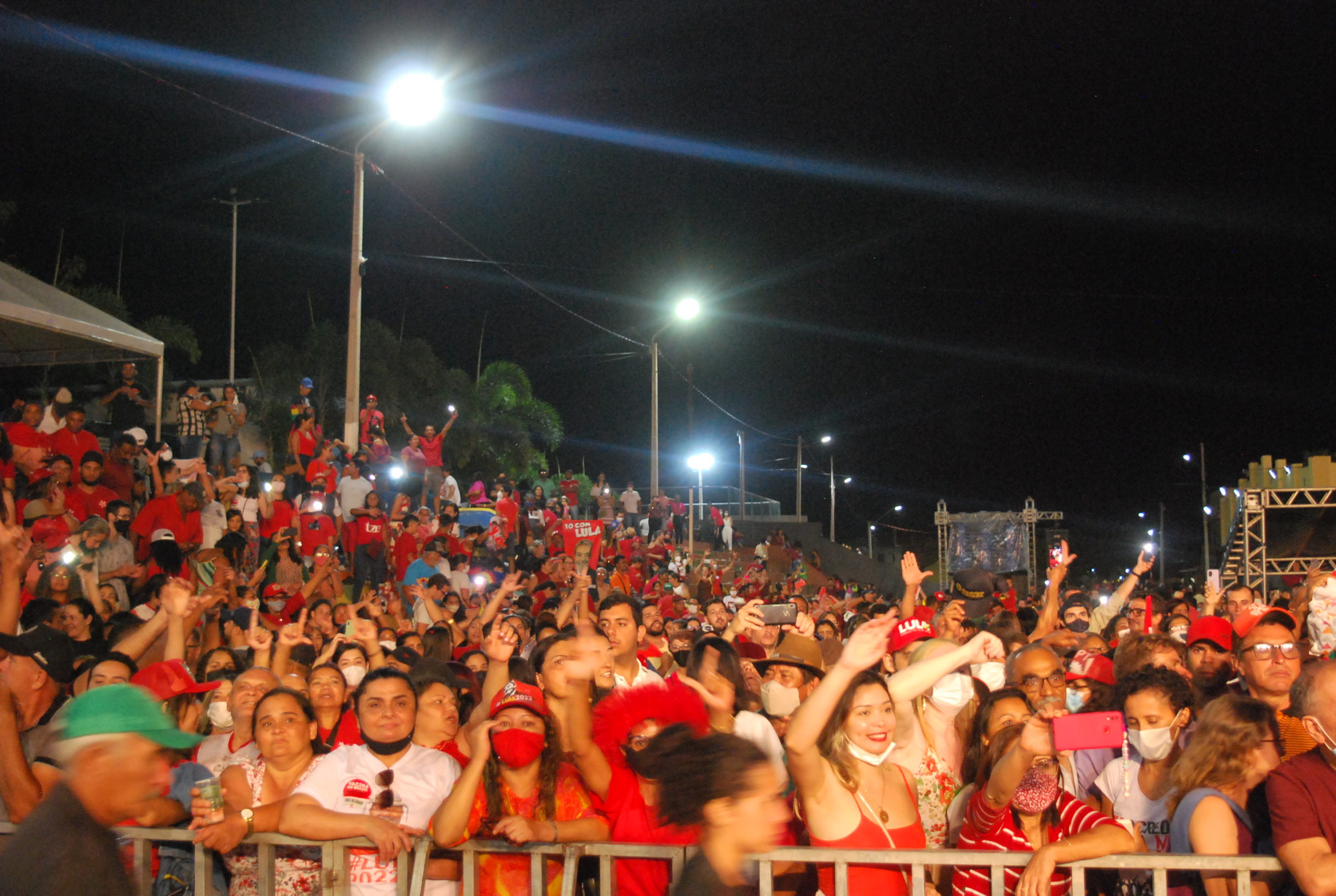 Multidão transformou visita de Lula a Serra Talhada numa festa