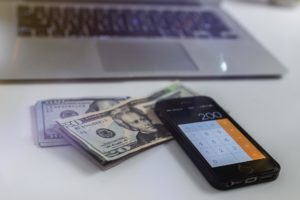 Bilionário perdeu quase US$ 70 bilhões em 2022; o que aconteceu