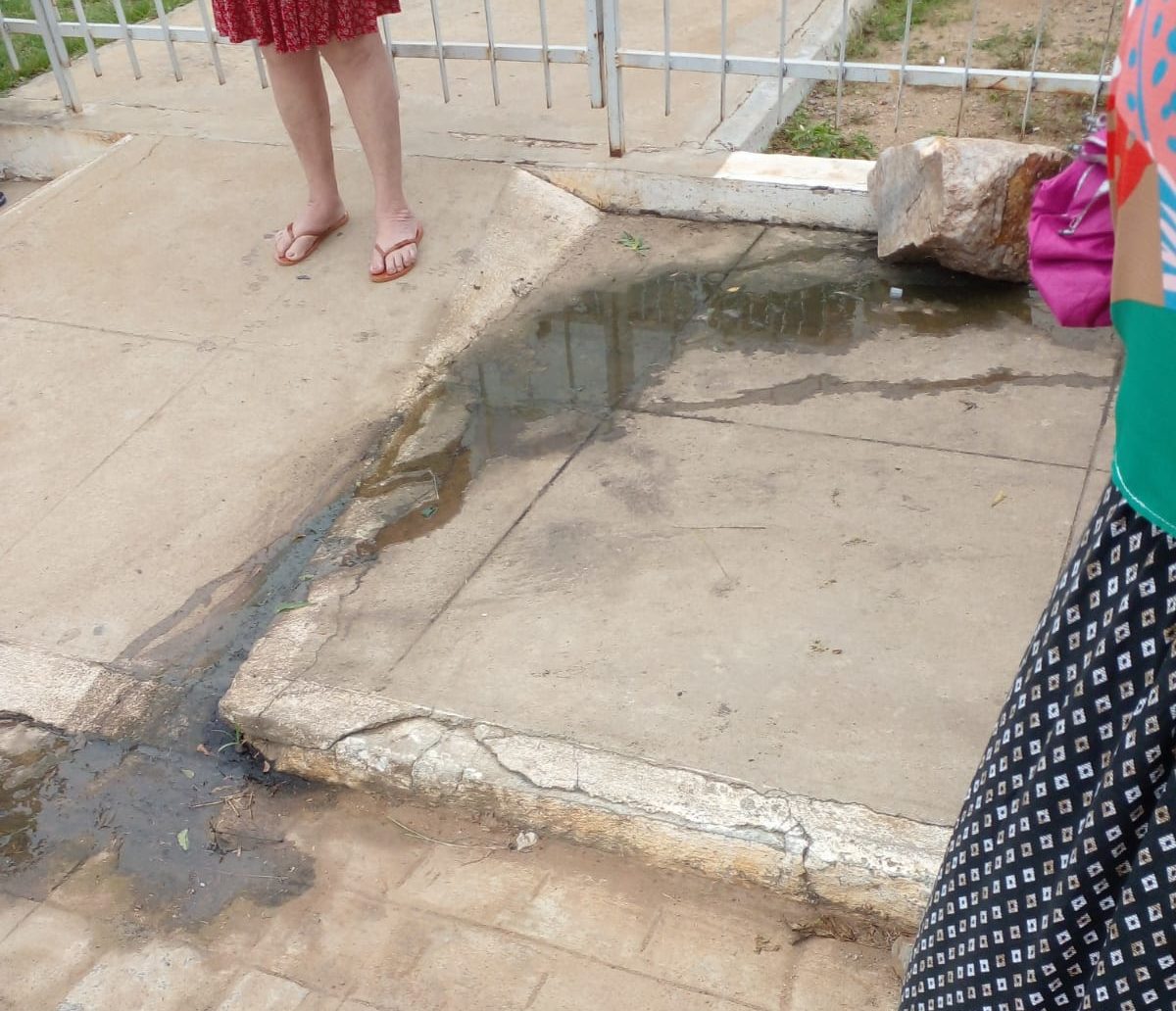 Moradores denunciam risco de contaminação em UBS de ST