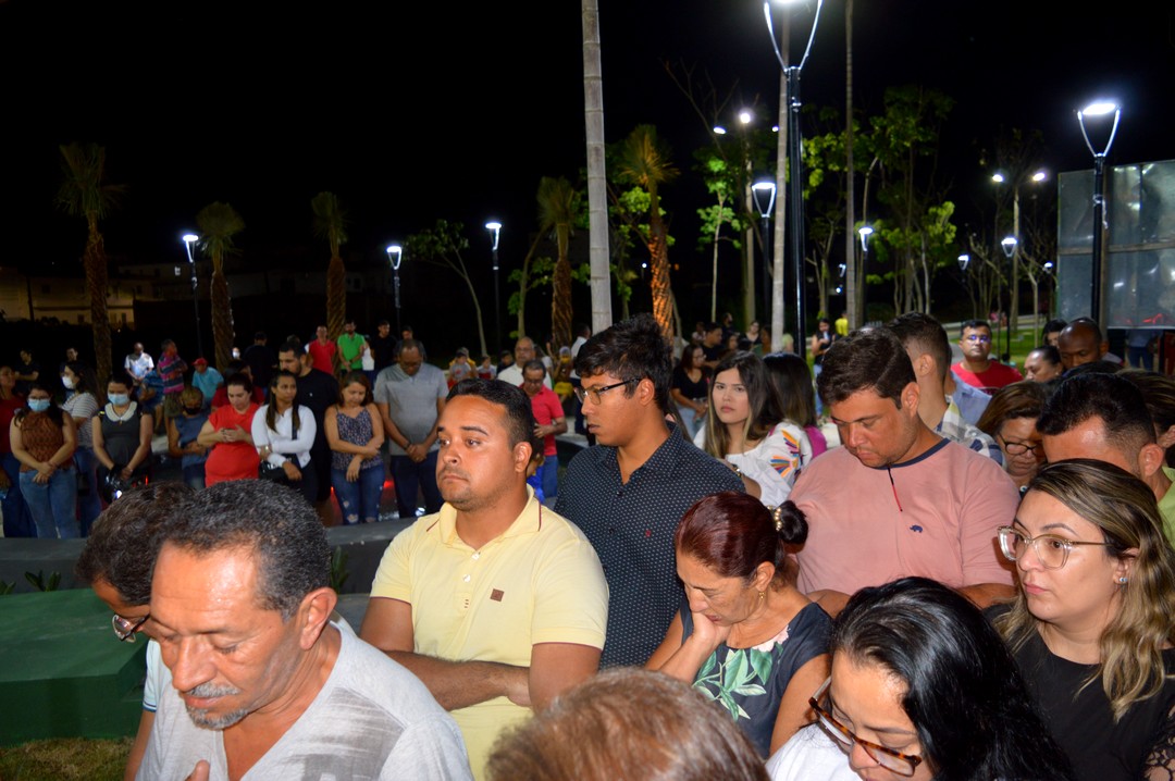 Emoção no Memorial às vítimas da Covid em ST