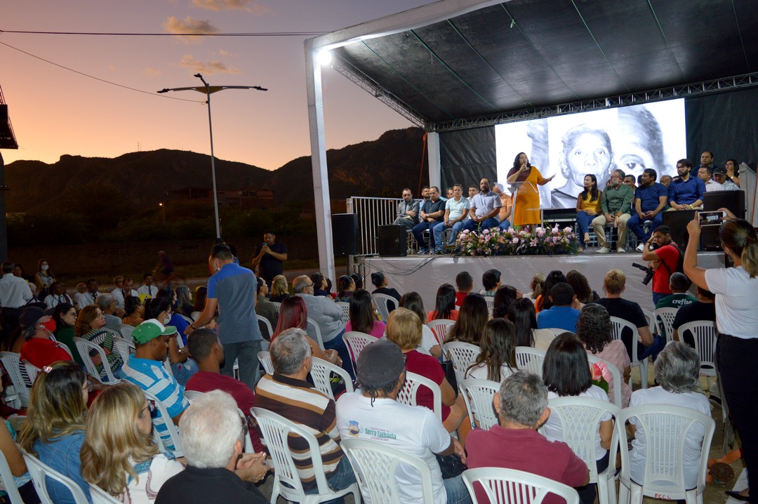 Emoção no Memorial às vítimas da Covid em ST