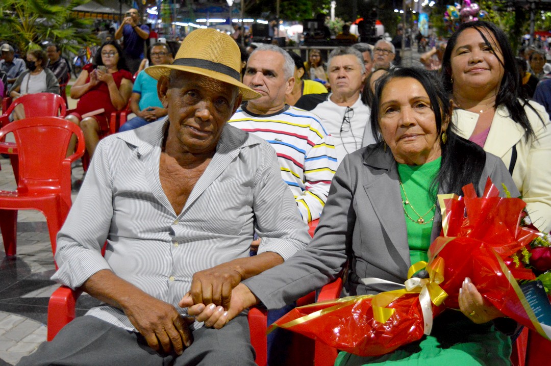 Casal comemorou 50 anos de amor na Festa da Penha
