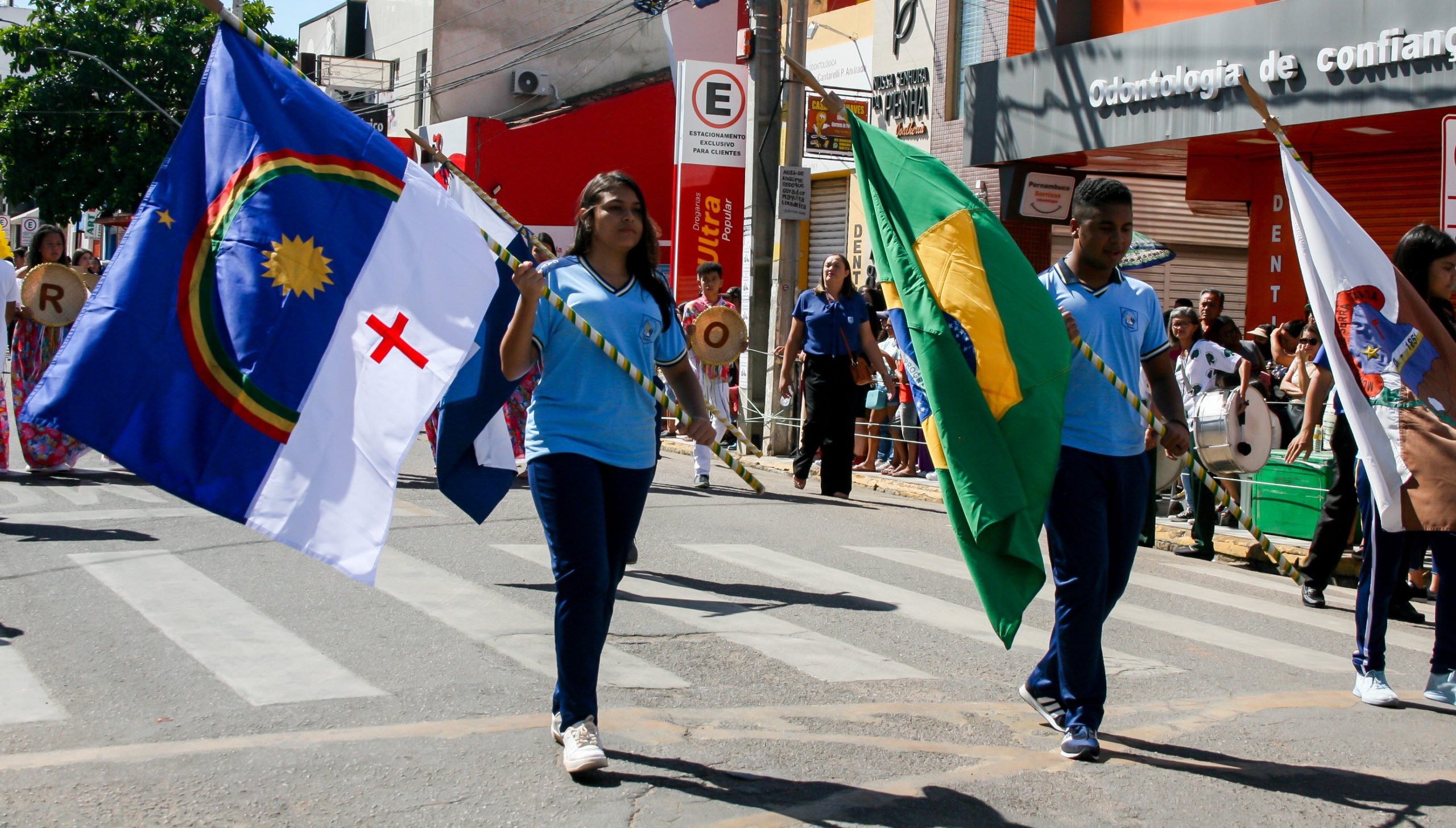 Desfile cívico atraiu grande público à Enock Ignácio