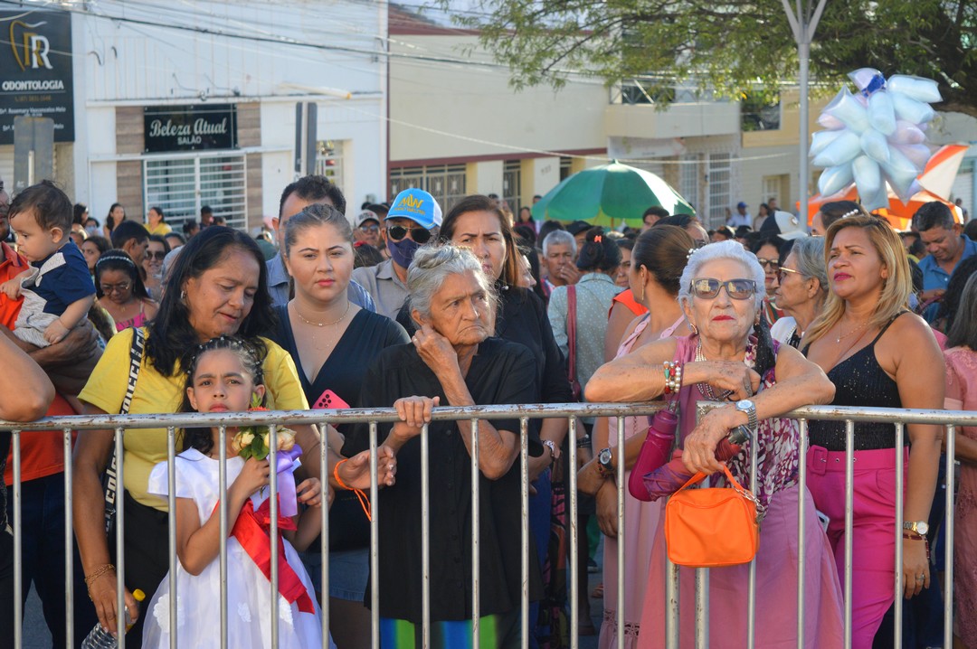 Fé, emoção e promessas encheram as ruas de ST