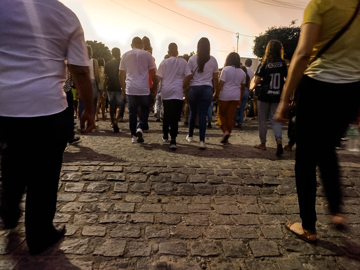 Fé, emoção e promessas encheram as ruas de ST