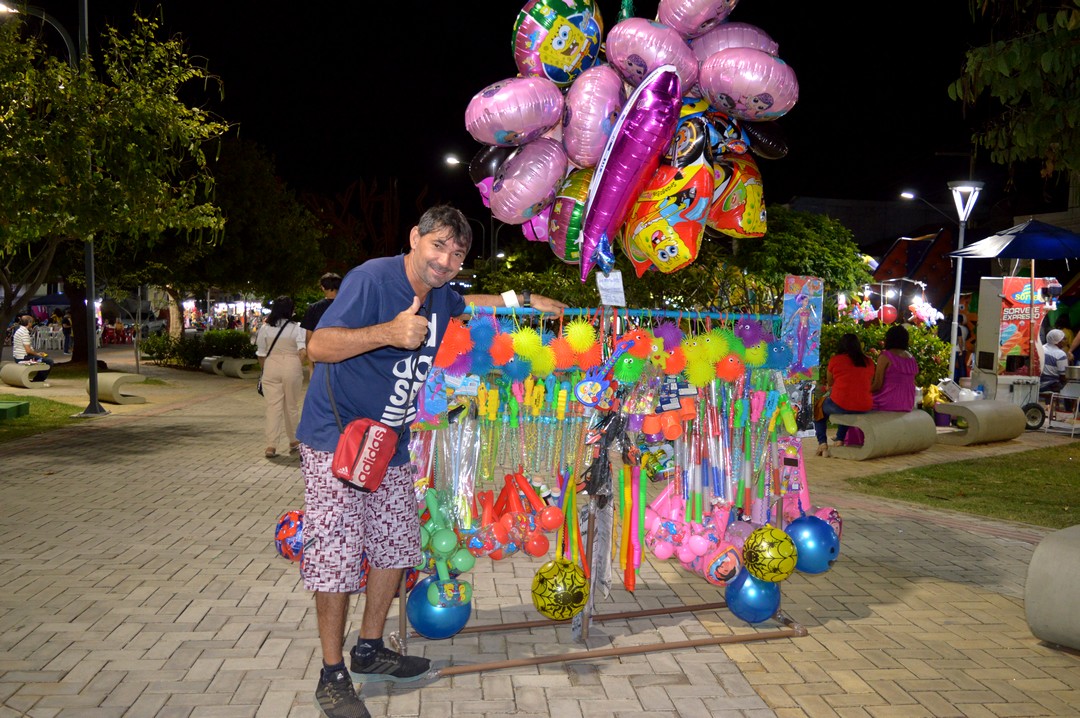 Vendedores tradicionais ocupam às ruas de ST na Festa de Setembro