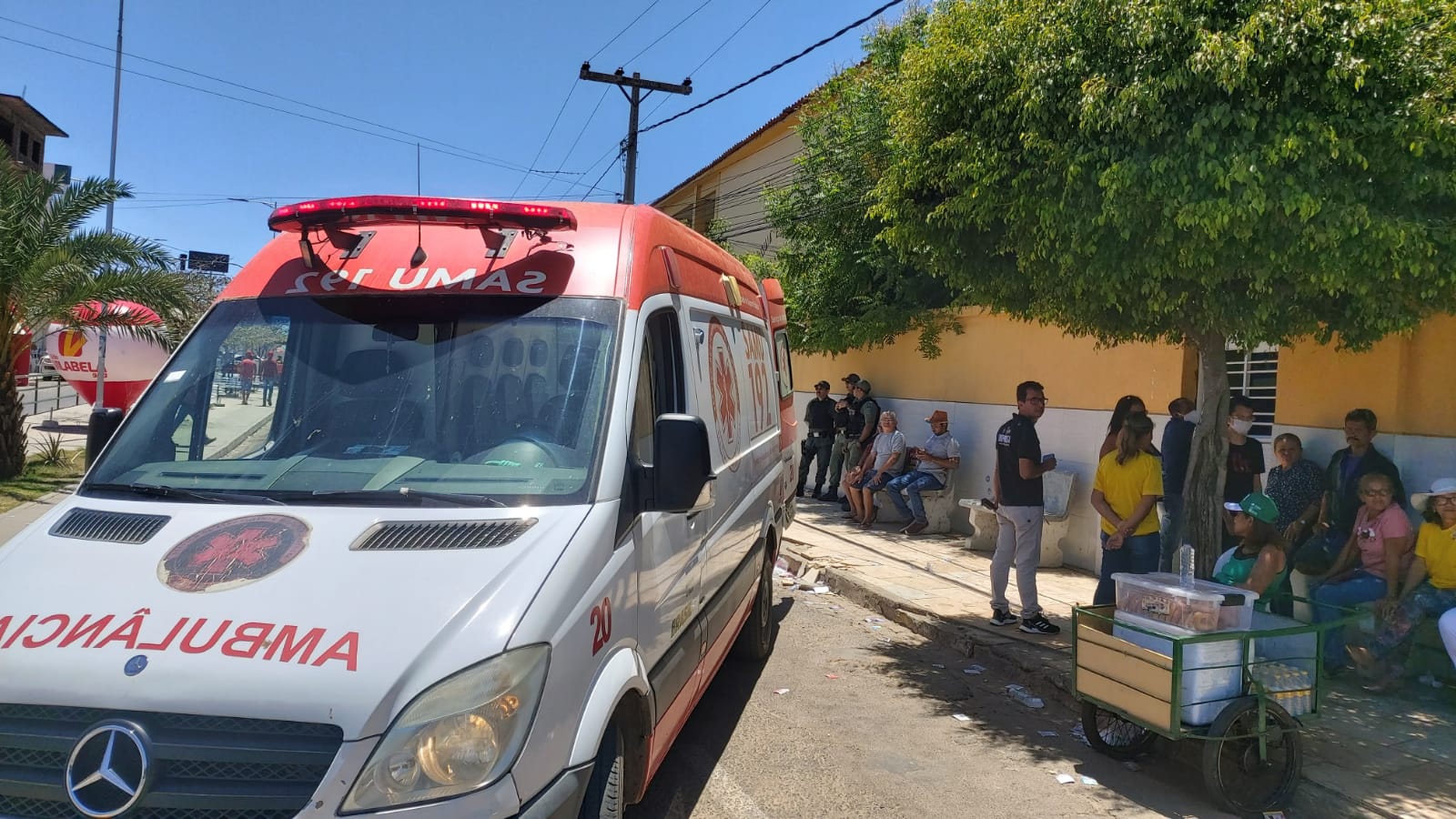 Mulher passa mal em votação na Fafopst e socorrida pelo Samu