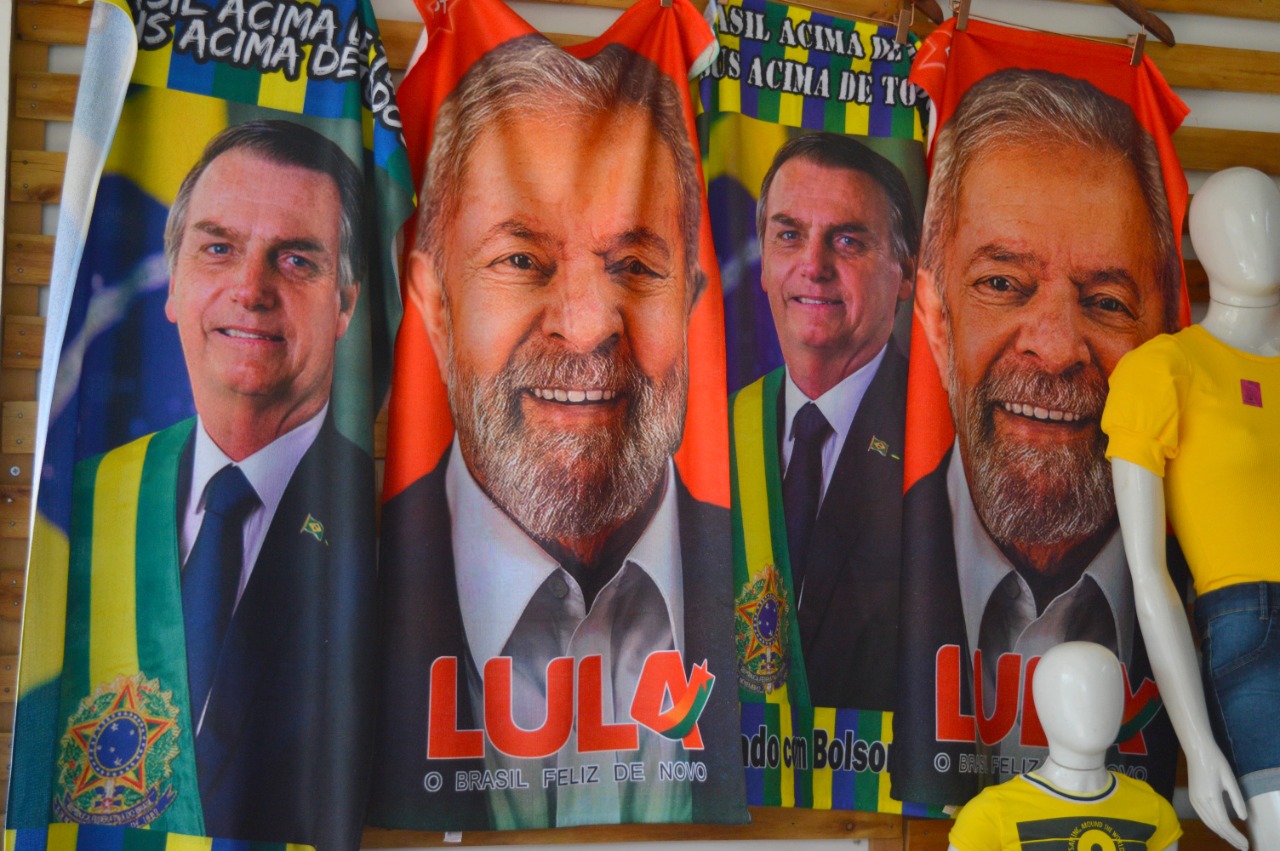 'Brasil contra Brasil', escreve revista francesa sobre a eleição presidencial
