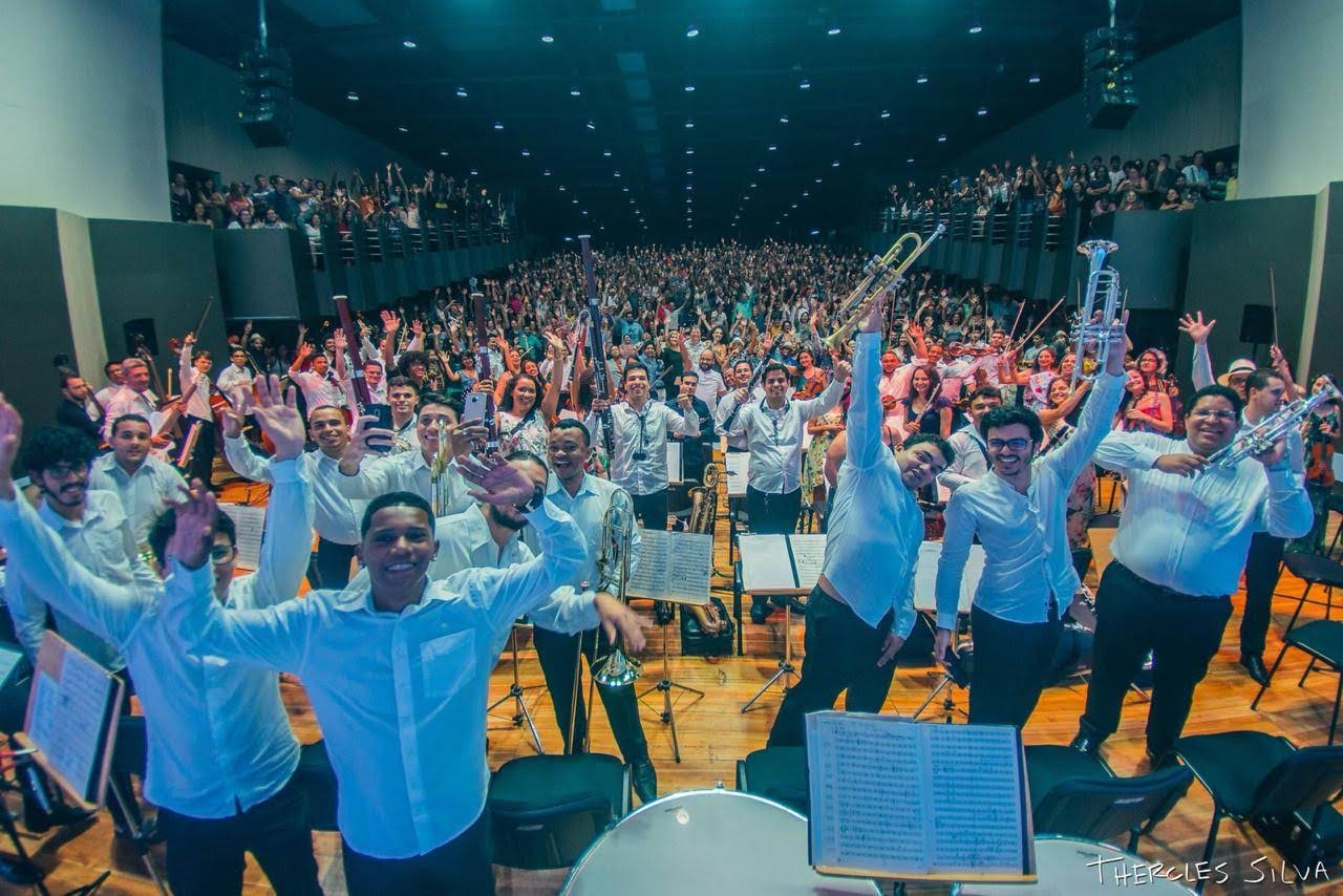 Músico de ST brilha em Orquestra Sinfônica